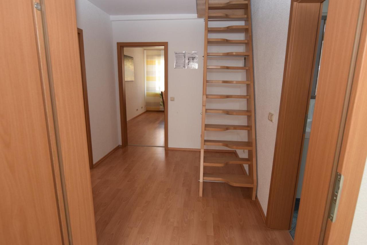 Apartment Stuttgart Suedheim Bagian luar foto