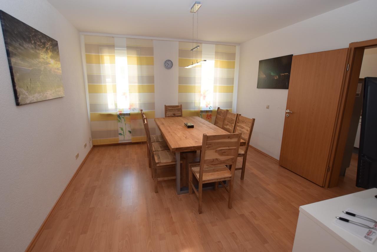 Apartment Stuttgart Suedheim Bagian luar foto