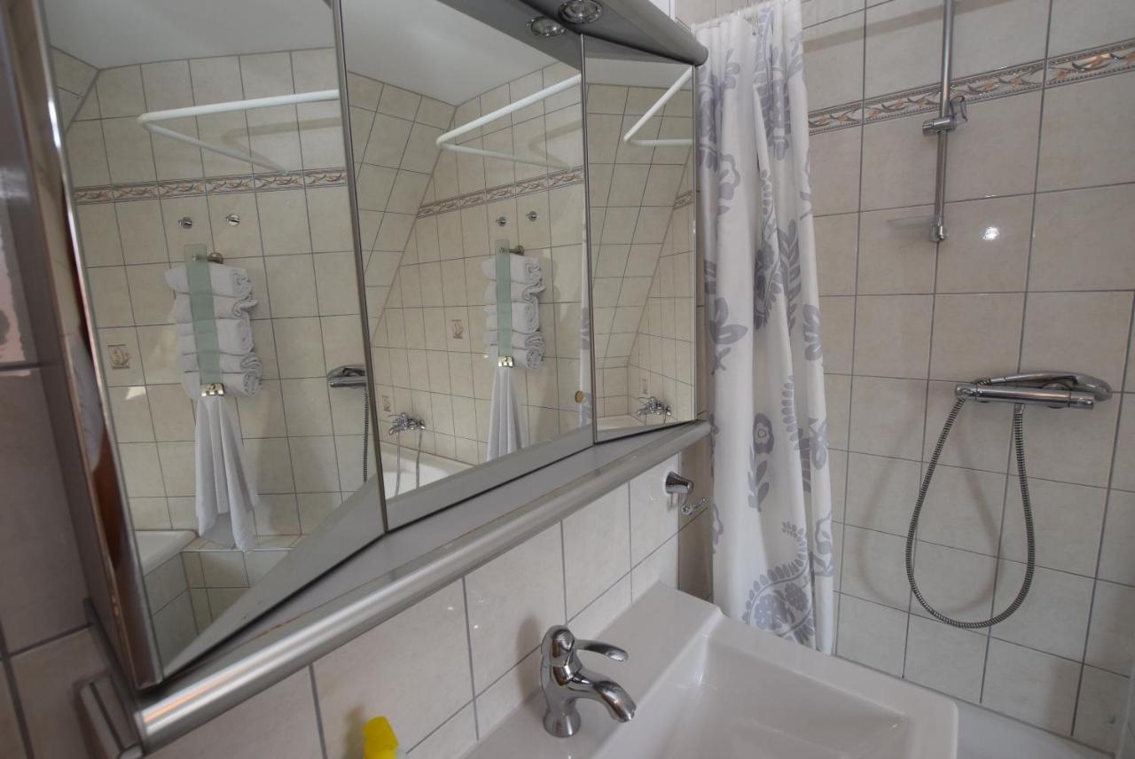 Apartment Stuttgart Suedheim Bagian luar foto